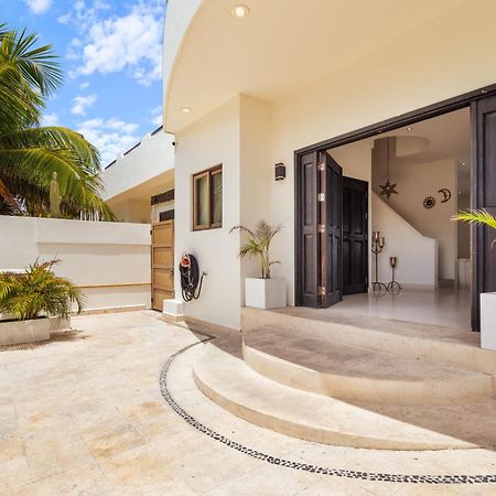 Casa Javi- Ocean Front Located Mid Isla Mujeres Villa Exteriör bild
