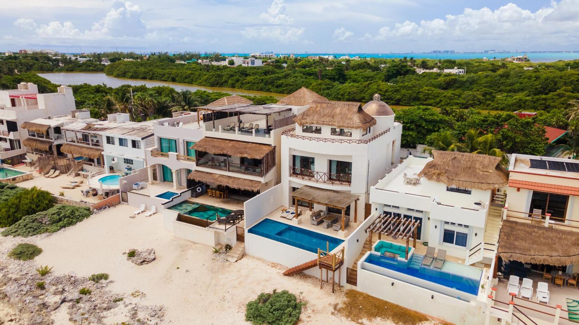 Casa Javi- Ocean Front Located Mid Isla Mujeres Villa Exteriör bild