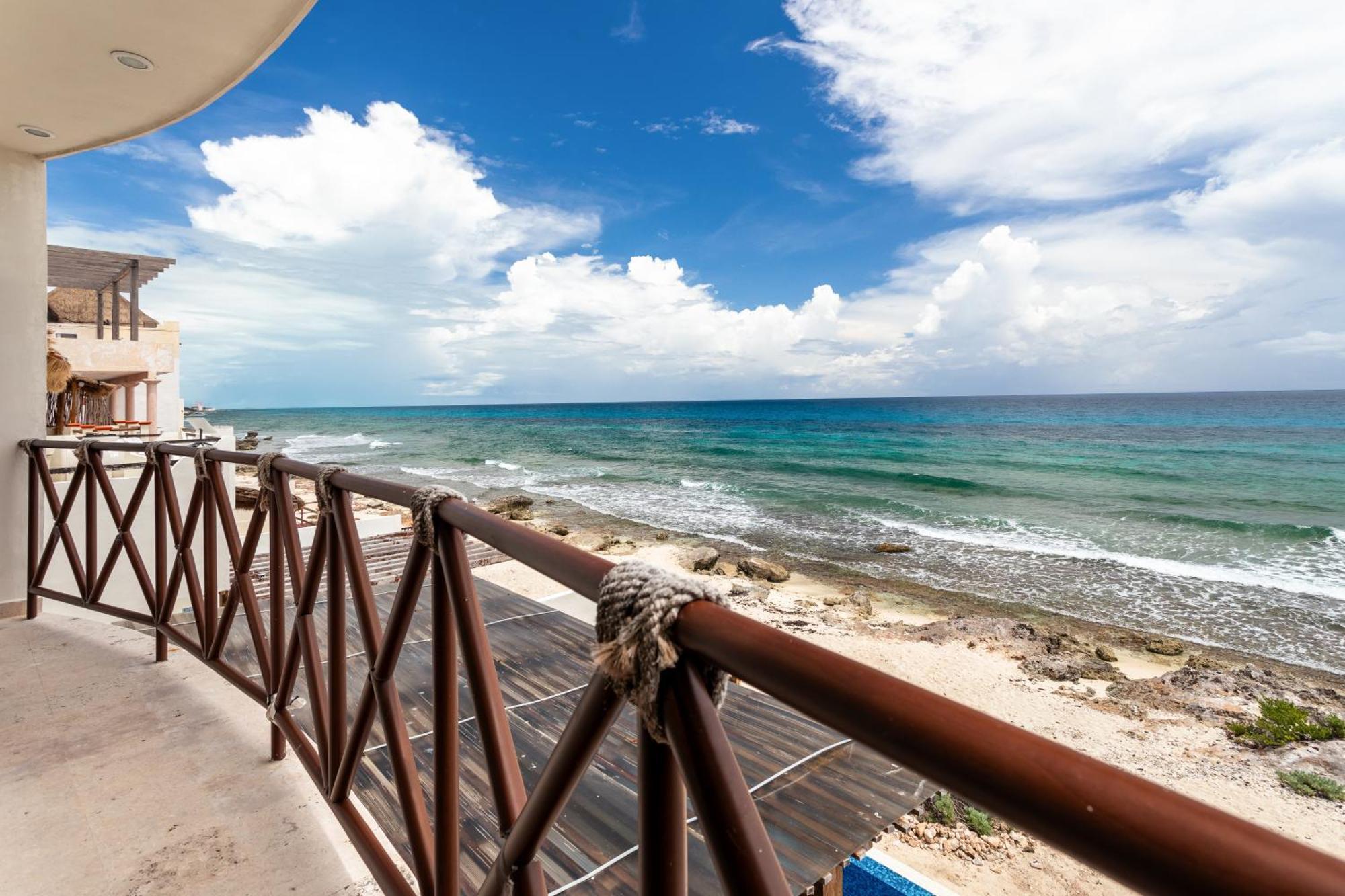 Casa Javi- Ocean Front Located Mid Isla Mujeres Villa Exteriör bild